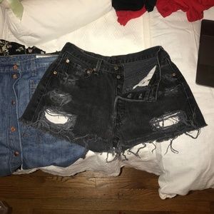 Vintage 501 black denim cutoff levi's